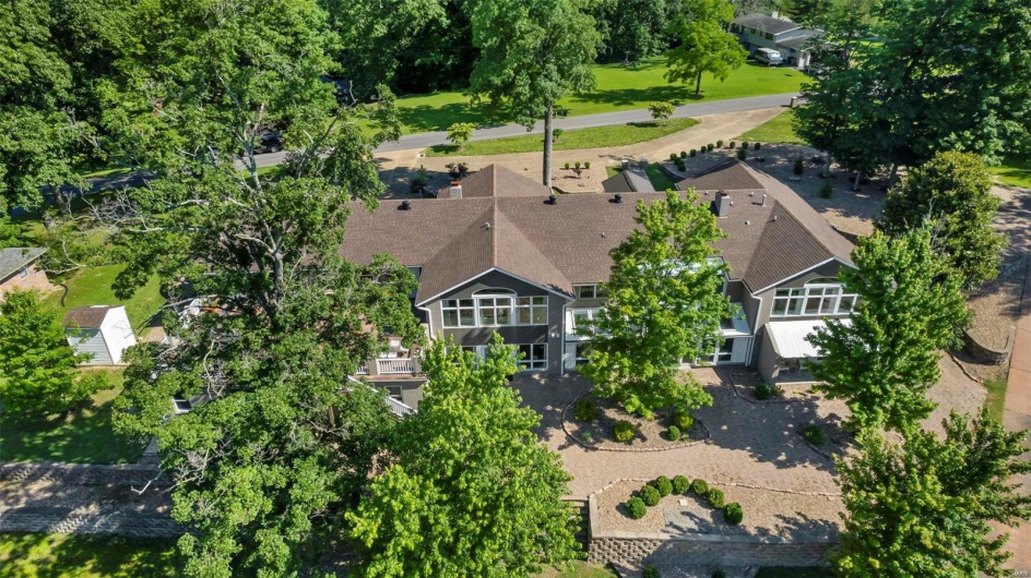 298 Garnet Lane, Cape Girardeau, Missouri 63701, 5 Bedrooms Bedrooms, 16 Rooms Rooms,4 BathroomsBathrooms,Residential,For Sale,Garnet,MAR25012396