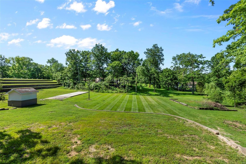 298 Garnet Lane, Cape Girardeau, Missouri 63701, 5 Bedrooms Bedrooms, 16 Rooms Rooms,4 BathroomsBathrooms,Residential,For Sale,Garnet,MAR25012396