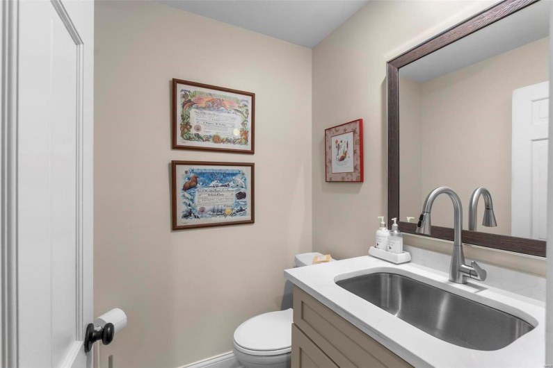 298 Garnet Lane, Cape Girardeau, Missouri 63701, 5 Bedrooms Bedrooms, 16 Rooms Rooms,4 BathroomsBathrooms,Residential,For Sale,Garnet,MAR25012396