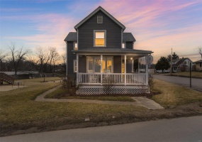 996 Market Street, Ste Genevieve, Missouri 63670, ,Commercial Sale,For Sale,Market,MAR25012521