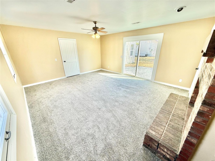 610 WESLEY DR, Farmington, Missouri 63640, 4 Bedrooms Bedrooms, 8 Rooms Rooms,1 BathroomBathrooms,Residential,For Sale,WESLEY DR,MAR25012601