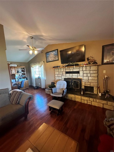 9964 Wayne Route FF, Patterson, Missouri 63956, 4 Bedrooms Bedrooms, 10 Rooms Rooms,3 BathroomsBathrooms,Farm,For Sale,Wayne Route FF,MAR25012649