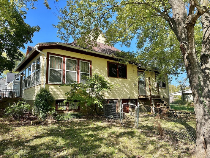 220 Louise Street, Bonne Terre, Missouri 63628, 2 Bedrooms Bedrooms, 5 Rooms Rooms,1 BathroomBathrooms,Residential,For Sale,Louise,MAR24055354