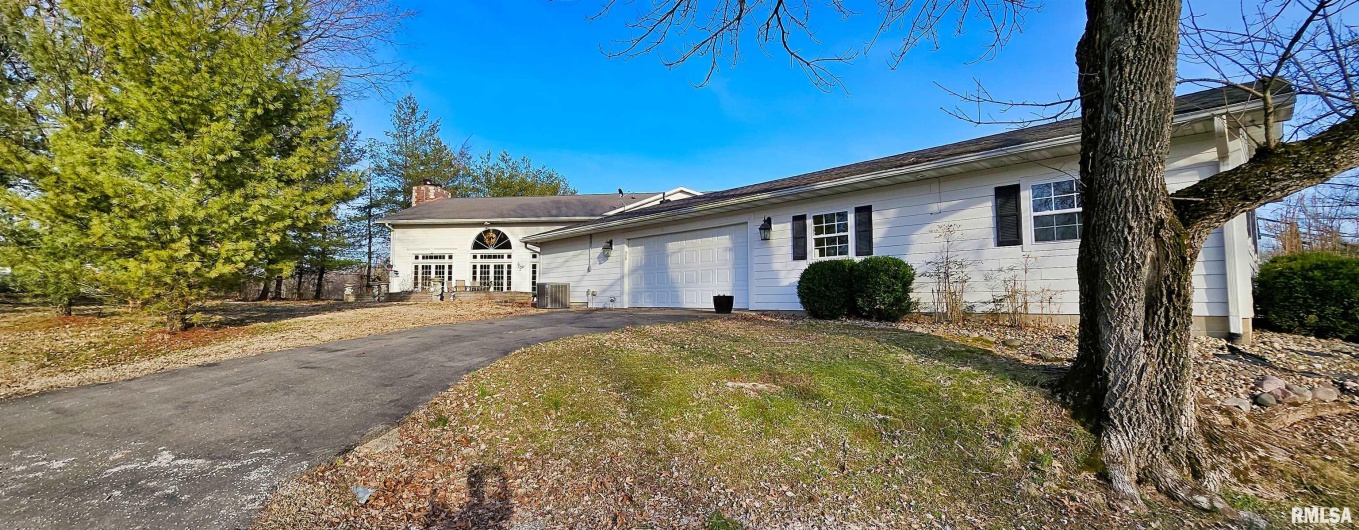 645 Springville Hill Road, Jonesboro, Illinois 62952, 4 Bedrooms Bedrooms, 0 ,3 BathroomsBathrooms,Residential,For Sale,Springville Hill,0,RMAEB456955