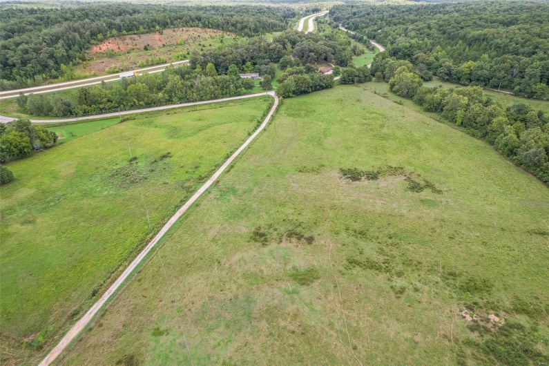 10374 Highway 60, Poplar Bluff, Missouri 63901, 3 Bedrooms Bedrooms, 8 Rooms Rooms,2 BathroomsBathrooms,Farm,For Sale,Highway 60,MAR23048173