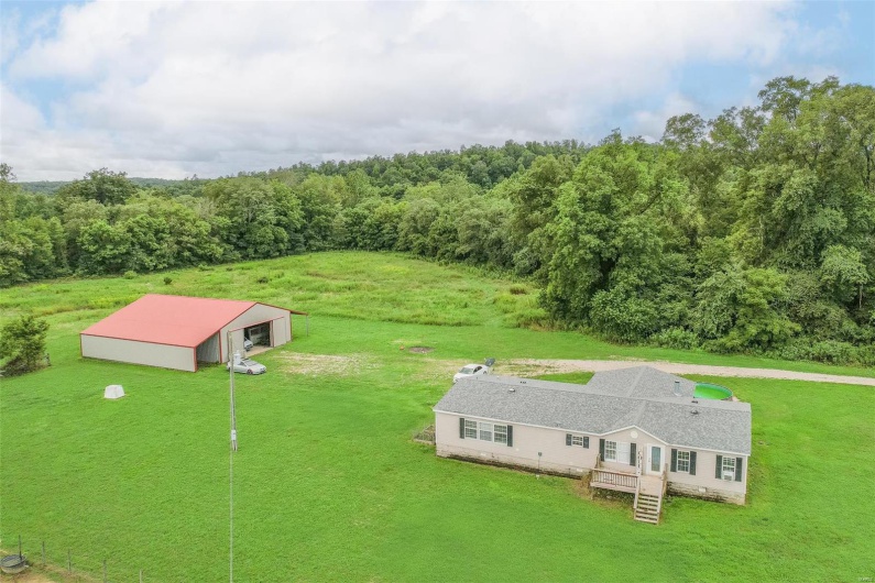 10374 Highway 60, Poplar Bluff, Missouri 63901, 3 Bedrooms Bedrooms, 8 Rooms Rooms,2 BathroomsBathrooms,Farm,For Sale,Highway 60,MAR23048173