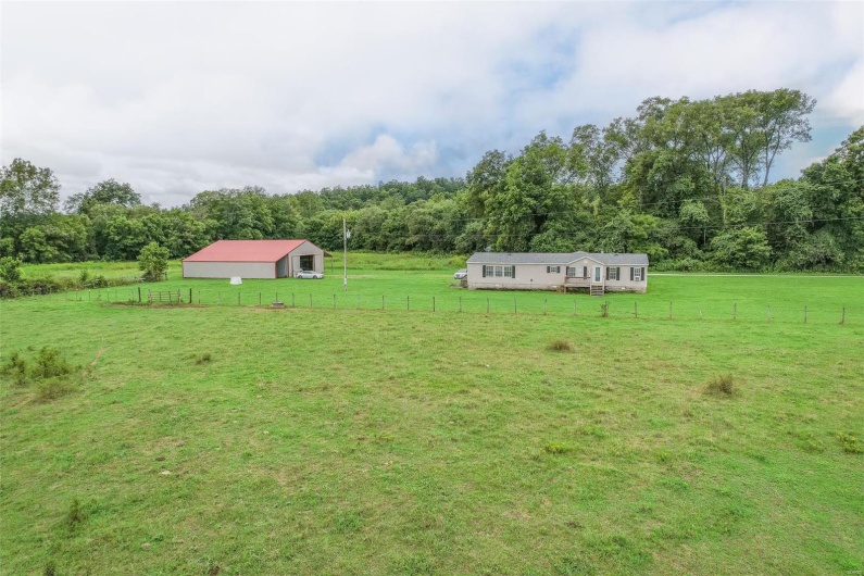 10374 Highway 60, Poplar Bluff, Missouri 63901, 3 Bedrooms Bedrooms, 8 Rooms Rooms,2 BathroomsBathrooms,Farm,For Sale,Highway 60,MAR23048173