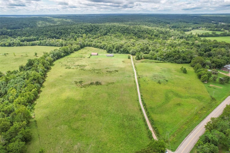 10374 Highway 60, Poplar Bluff, Missouri 63901, 3 Bedrooms Bedrooms, 8 Rooms Rooms,2 BathroomsBathrooms,Farm,For Sale,Highway 60,MAR23048173