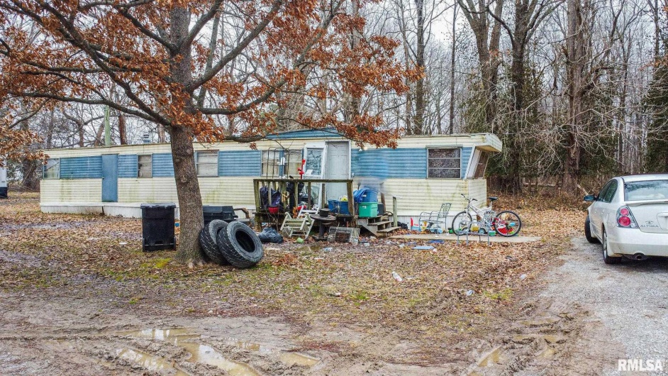 1 WALTER Drive, Metropolis, Illinois 62960, 0 , 0 ,0,Commercial Sale,For Sale,WALTER,0,RMAEB456970