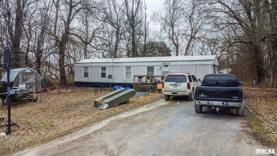1 WALTER Drive, Metropolis, Illinois 62960, 0 , 0 ,0,Commercial Sale,For Sale,WALTER,0,RMAEB456970