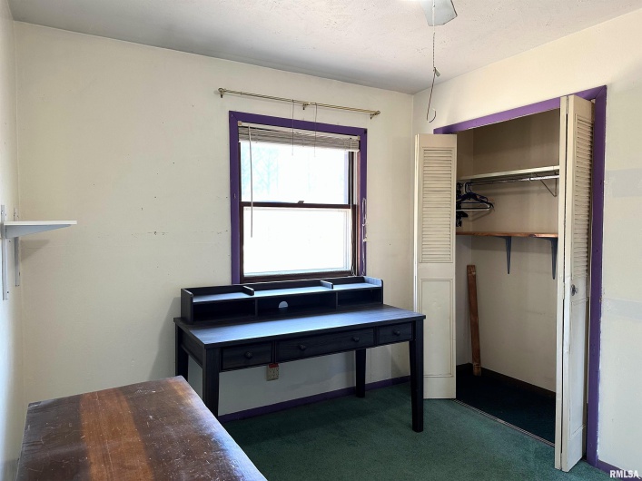 909 6TH Street, Murphysboro, Illinois 62966, 3 Bedrooms Bedrooms, 0 ,1 BathroomBathrooms,Residential,For Sale,6TH,0,RMAEB456976