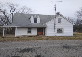 607 Hancock Street, Steeleville, Illinois 62288, 3 Bedrooms Bedrooms, 6 Rooms Rooms,Residential,For Sale,Hancock,MAR25012863