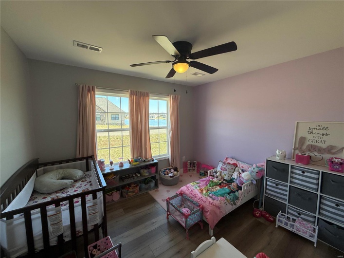 379 Lakeview, Cape Girardeau, Missouri 63701, 3 Bedrooms Bedrooms, 8 Rooms Rooms,2 BathroomsBathrooms,Residential,For Sale,Lakeview,MAR25012266