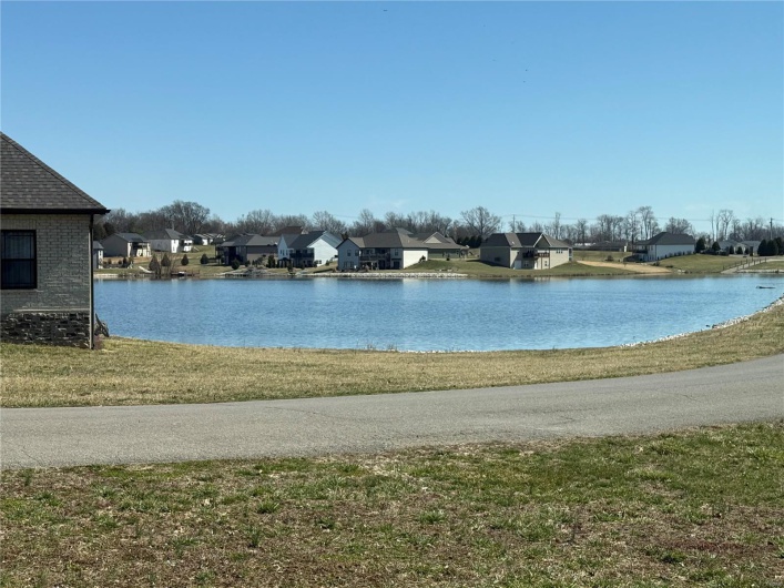 379 Lakeview, Cape Girardeau, Missouri 63701, 3 Bedrooms Bedrooms, 8 Rooms Rooms,2 BathroomsBathrooms,Residential,For Sale,Lakeview,MAR25012266