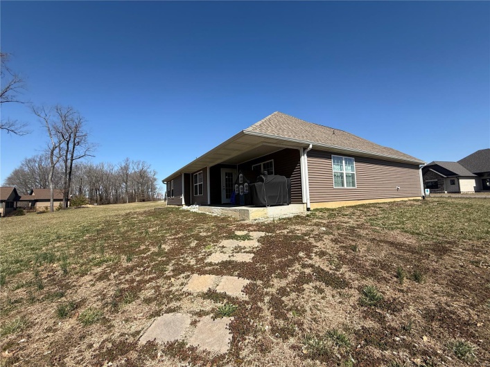 379 Lakeview, Cape Girardeau, Missouri 63701, 3 Bedrooms Bedrooms, 8 Rooms Rooms,2 BathroomsBathrooms,Residential,For Sale,Lakeview,MAR25012266