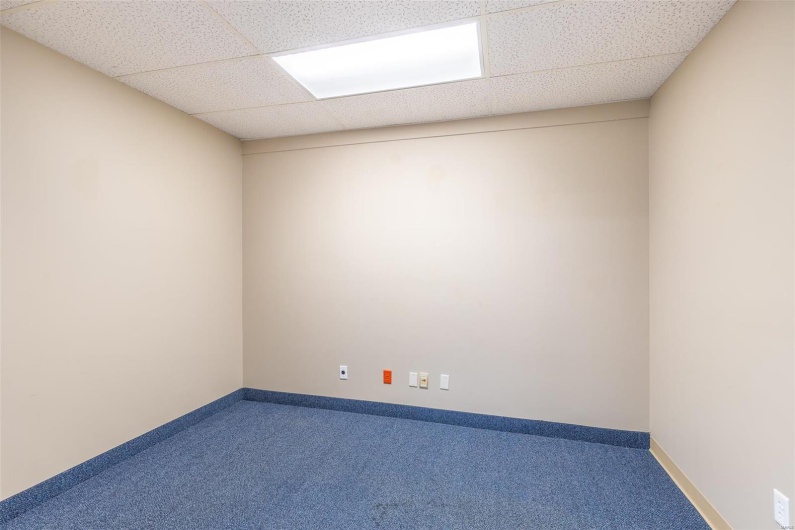 2008 N Westwood Blvd, Poplar Bluff, Missouri 63901, ,Commercial Lease,For Sale,N Westwood Blvd,MAR25013045