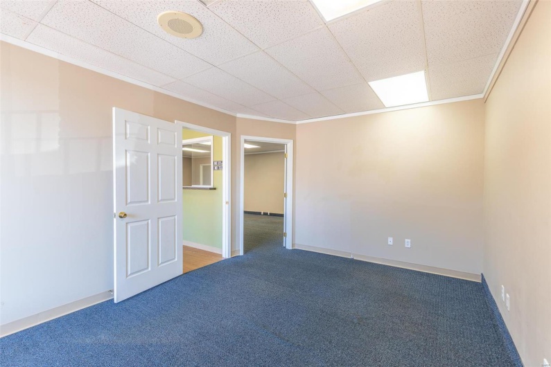 2008 N Westwood Blvd, Poplar Bluff, Missouri 63901, ,Commercial Lease,For Sale,N Westwood Blvd,MAR25013045
