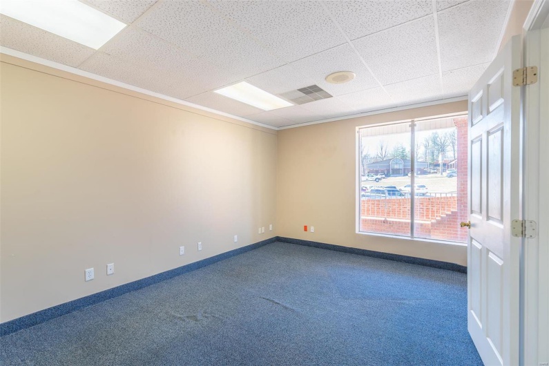 2008 N Westwood Blvd, Poplar Bluff, Missouri 63901, ,Commercial Lease,For Sale,N Westwood Blvd,MAR25013045