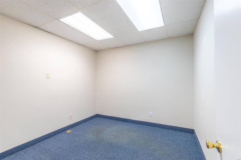 2008 N Westwood Blvd, Poplar Bluff, Missouri 63901, ,Commercial Lease,For Sale,N Westwood Blvd,MAR25013045