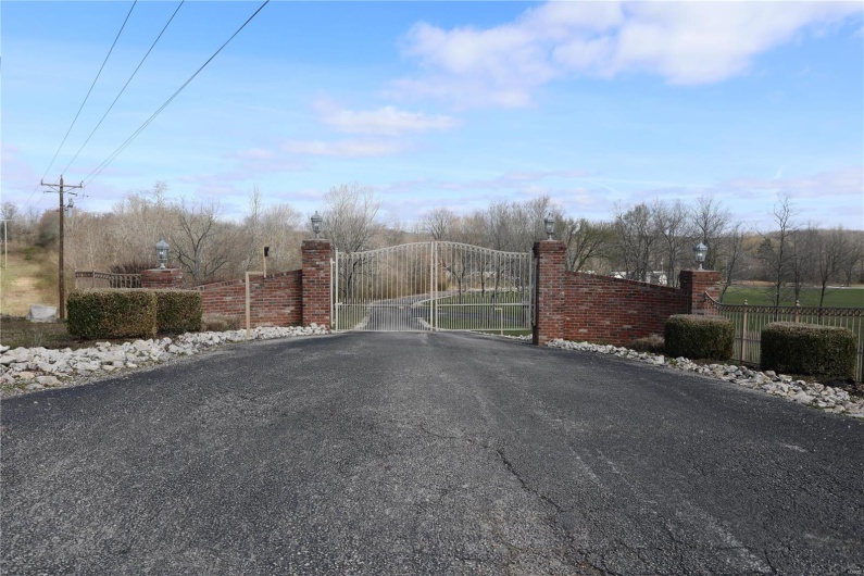 0 Long Road, Williamsville, Missouri 63967, ,Land,For Sale,Long Road,MAR23015373
