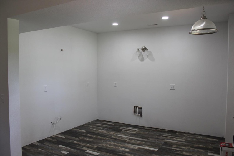 770 County Road 552, Poplar Bluff, Missouri 63901, 4 Bedrooms Bedrooms, 12 Rooms Rooms,3 BathroomsBathrooms,Residential,For Sale,County Road 552,MAR24076380