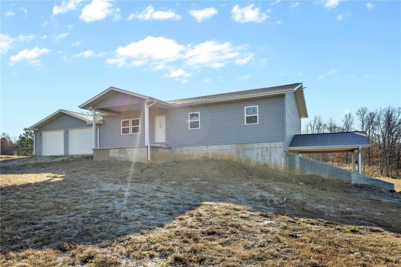 770 County Road 552, Poplar Bluff, Missouri 63901, 4 Bedrooms Bedrooms, 12 Rooms Rooms,3 BathroomsBathrooms,Residential,For Sale,County Road 552,MAR24076380