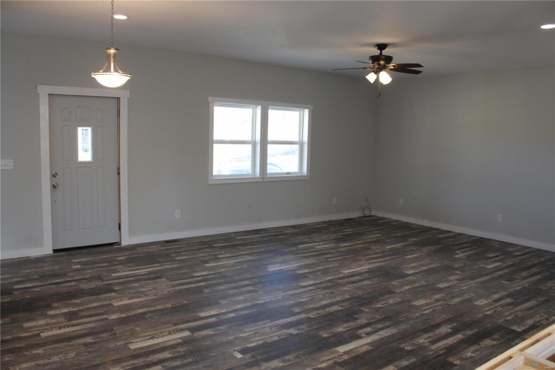 770 County Road 552, Poplar Bluff, Missouri 63901, 4 Bedrooms Bedrooms, 12 Rooms Rooms,3 BathroomsBathrooms,Residential,For Sale,County Road 552,MAR24076380