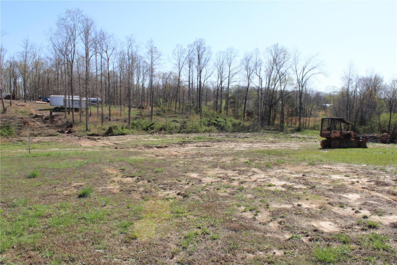 770 County Road 552, Poplar Bluff, Missouri 63901, 4 Bedrooms Bedrooms, 12 Rooms Rooms,3 BathroomsBathrooms,Residential,For Sale,County Road 552,MAR24076380