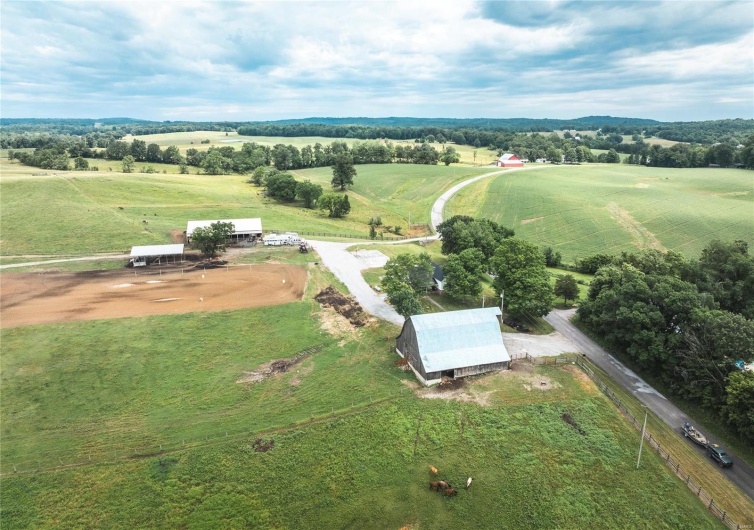 3155 New Saratoga Road, Anna, Illinois 62906, 4 Bedrooms Bedrooms, 9 Rooms Rooms,2 BathroomsBathrooms,Farm,For Sale,New Saratoga,MAR24048794