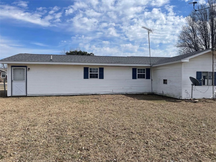 39299 Freda Drive, Malden, Missouri 63863, 4 Bedrooms Bedrooms, 11 Rooms Rooms,2 BathroomsBathrooms,Residential,For Sale,Freda,MAR25013333