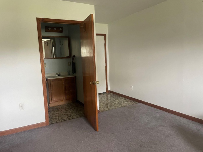 39299 Freda Drive, Malden, Missouri 63863, 4 Bedrooms Bedrooms, 11 Rooms Rooms,2 BathroomsBathrooms,Residential,For Sale,Freda,MAR25013333