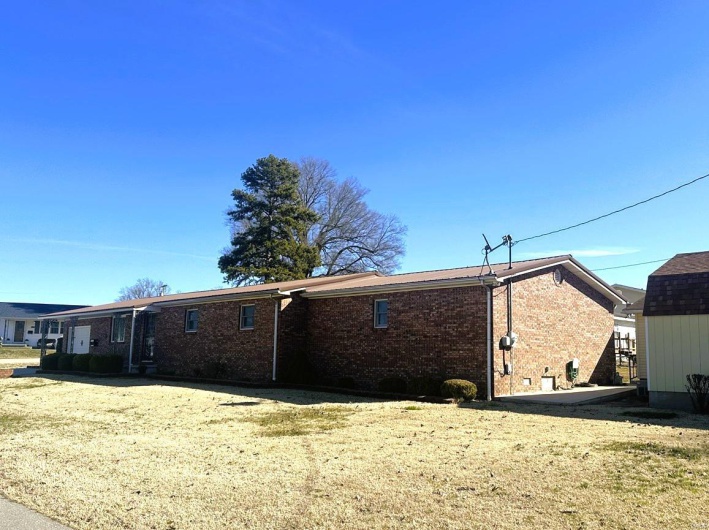 501 Forrest, Dexter, Missouri 63841, 4 Bedrooms Bedrooms, 13 Rooms Rooms,3 BathroomsBathrooms,Residential,For Sale,Forrest,MAR25013457