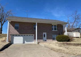 332 School, Perryville, Missouri 63775, 4 Bedrooms Bedrooms, 8 Rooms Rooms,2 BathroomsBathrooms,Residential,For Sale,School,MAR25013453