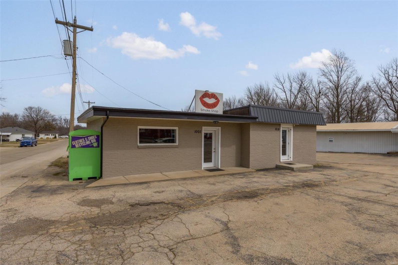 1005 SAINT E GENEVIEVE AVE, Farmington, Missouri 63640, ,Commercial Sale,For Sale,SAINT E GENEVIEVE AVE,MAR25013420