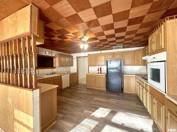 205 Kimmel Bridge Road, Murphysboro, Illinois 62966, 3 Bedrooms Bedrooms, 0 ,2 BathroomsBathrooms,Residential,For Sale,Kimmel Bridge,0,RMAEB457008