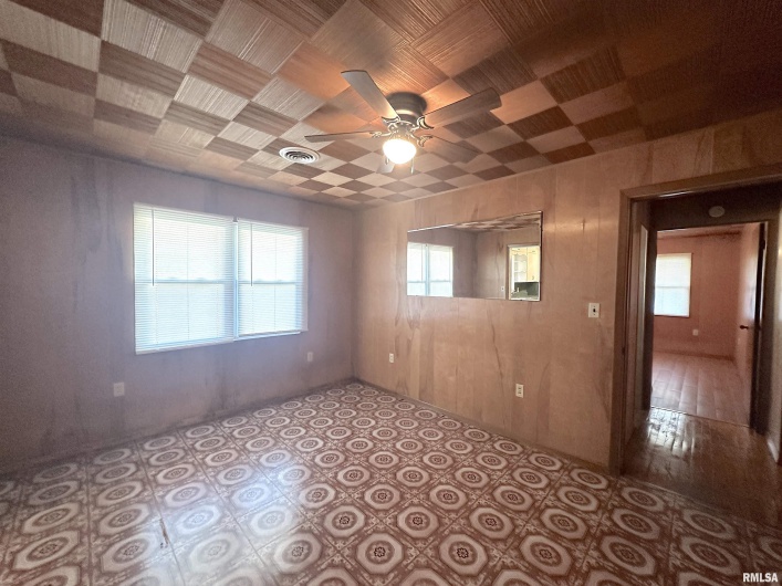 205 Kimmel Bridge Road, Murphysboro, Illinois 62966, 3 Bedrooms Bedrooms, 0 ,2 BathroomsBathrooms,Residential,For Sale,Kimmel Bridge,0,RMAEB457008