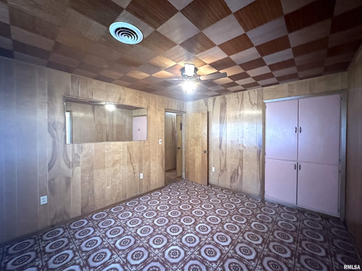 205 Kimmel Bridge Road, Murphysboro, Illinois 62966, 3 Bedrooms Bedrooms, 0 ,2 BathroomsBathrooms,Residential,For Sale,Kimmel Bridge,0,RMAEB457008