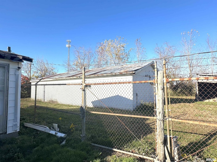 205 Kimmel Bridge Road, Murphysboro, Illinois 62966, 3 Bedrooms Bedrooms, 0 ,2 BathroomsBathrooms,Residential,For Sale,Kimmel Bridge,0,RMAEB457008
