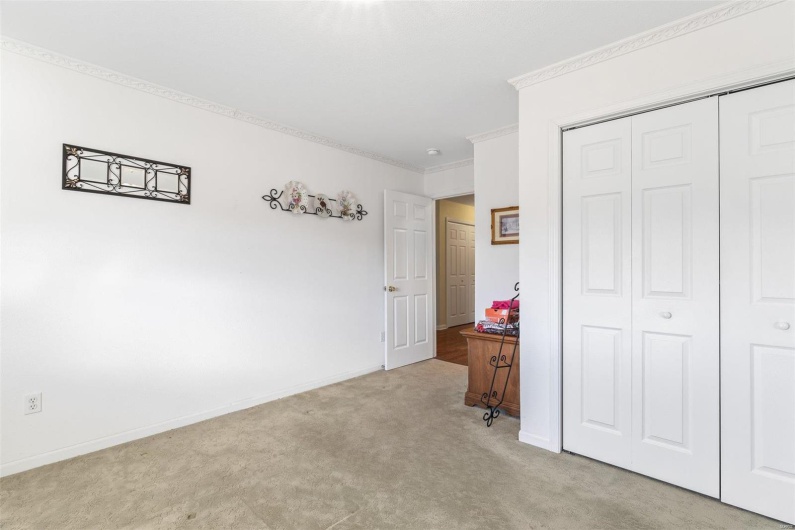 210 Bayberry, Farmington, Missouri 63640, 2 Bedrooms Bedrooms, 8 Rooms Rooms,2 BathroomsBathrooms,Residential,For Sale,Bayberry,MAR25013100