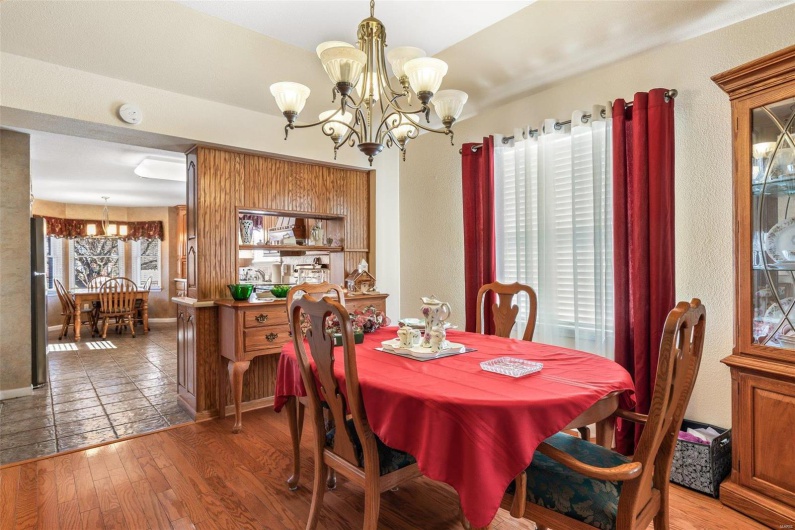 210 Bayberry, Farmington, Missouri 63640, 2 Bedrooms Bedrooms, 8 Rooms Rooms,2 BathroomsBathrooms,Residential,For Sale,Bayberry,MAR25013100