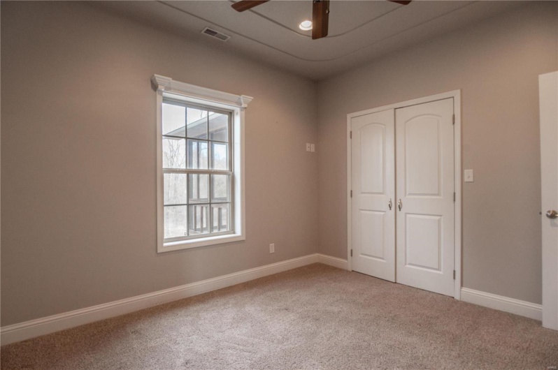 297 Boulder Trail Drive, Poplar Bluff, Missouri 63901, 3 Bedrooms Bedrooms, 7 Rooms Rooms,2 BathroomsBathrooms,Residential,For Sale,Boulder Trail,MAR25013660