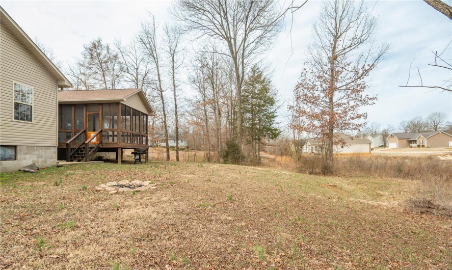 297 Boulder Trail Drive, Poplar Bluff, Missouri 63901, 3 Bedrooms Bedrooms, 7 Rooms Rooms,2 BathroomsBathrooms,Residential,For Sale,Boulder Trail,MAR25013660