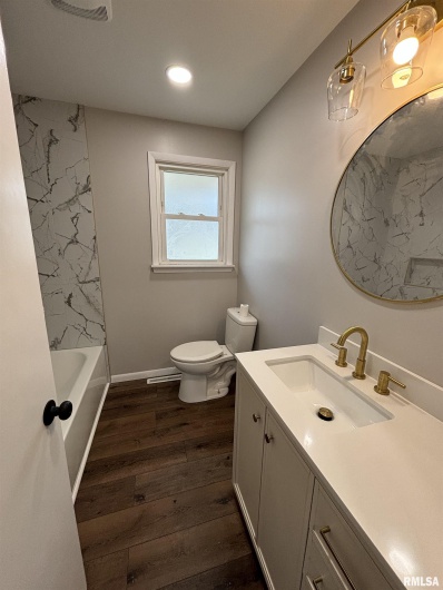 213 Dorris Drive, Metropolis, Illinois 62960, 3 Bedrooms Bedrooms, 0 ,1 BathroomBathrooms,Residential,For Sale,Dorris,0,RMAEB457030