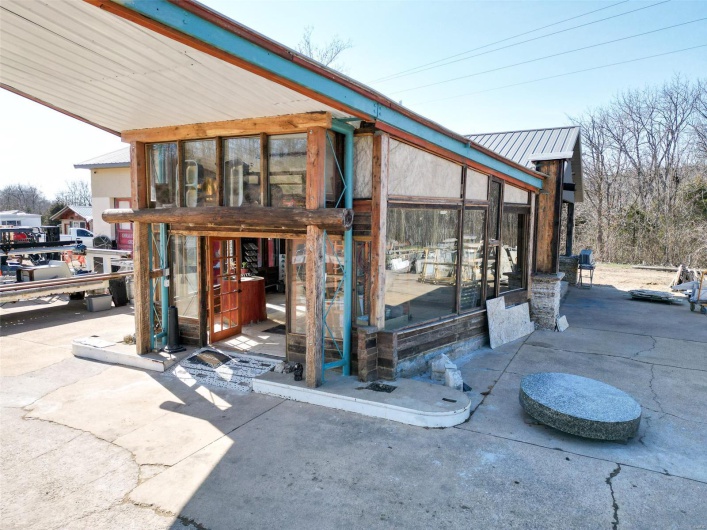 8680 Hwy 67, Fredericktown, Missouri 63645, ,Commercial Sale,For Sale,Hwy 67,MAR25003834