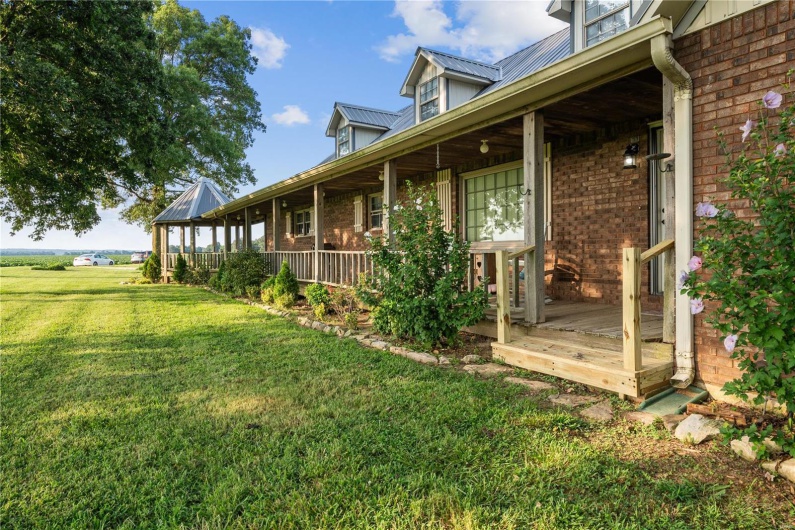 6492 State Highway 25, Dexter, Missouri 63841, 6 Bedrooms Bedrooms, 10 Rooms Rooms,3 BathroomsBathrooms,Residential,For Sale,State Highway 25,MAR25013749