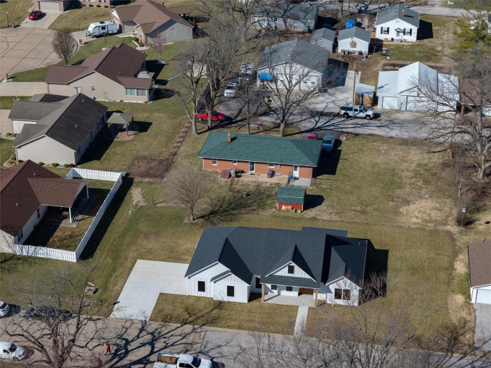 115 Taylor St, Red Bud, Illinois 62278, 2 Bedrooms Bedrooms, 10 Rooms Rooms,2 BathroomsBathrooms,Residential,For Sale,Taylor St,MAR25013262