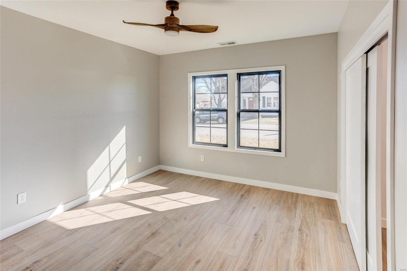 115 Taylor St, Red Bud, Illinois 62278, 2 Bedrooms Bedrooms, 10 Rooms Rooms,2 BathroomsBathrooms,Residential,For Sale,Taylor St,MAR25013262