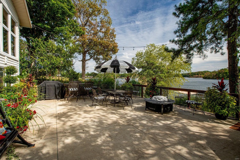 13481 Egypt Shores Drive, Creal Springs, Illinois 62922, 3 Bedrooms Bedrooms, 7 Rooms Rooms,2 BathroomsBathrooms,Residential,For Sale,Egypt Shores,MAR25013778