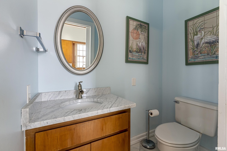 6399 Pelican Lane, Carbondale, Illinois 62902, 6 Bedrooms Bedrooms, 0 ,5 BathroomsBathrooms,Residential,For Sale,Pelican,0,RMAEB457029