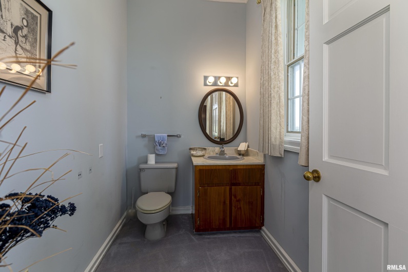 6399 Pelican Lane, Carbondale, Illinois 62902, 6 Bedrooms Bedrooms, 0 ,5 BathroomsBathrooms,Residential,For Sale,Pelican,0,RMAEB457029